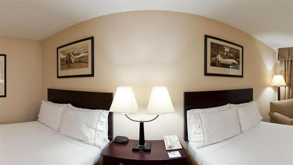 Holiday Inn Express Little Rock-Airport By Ihg Exterior photo